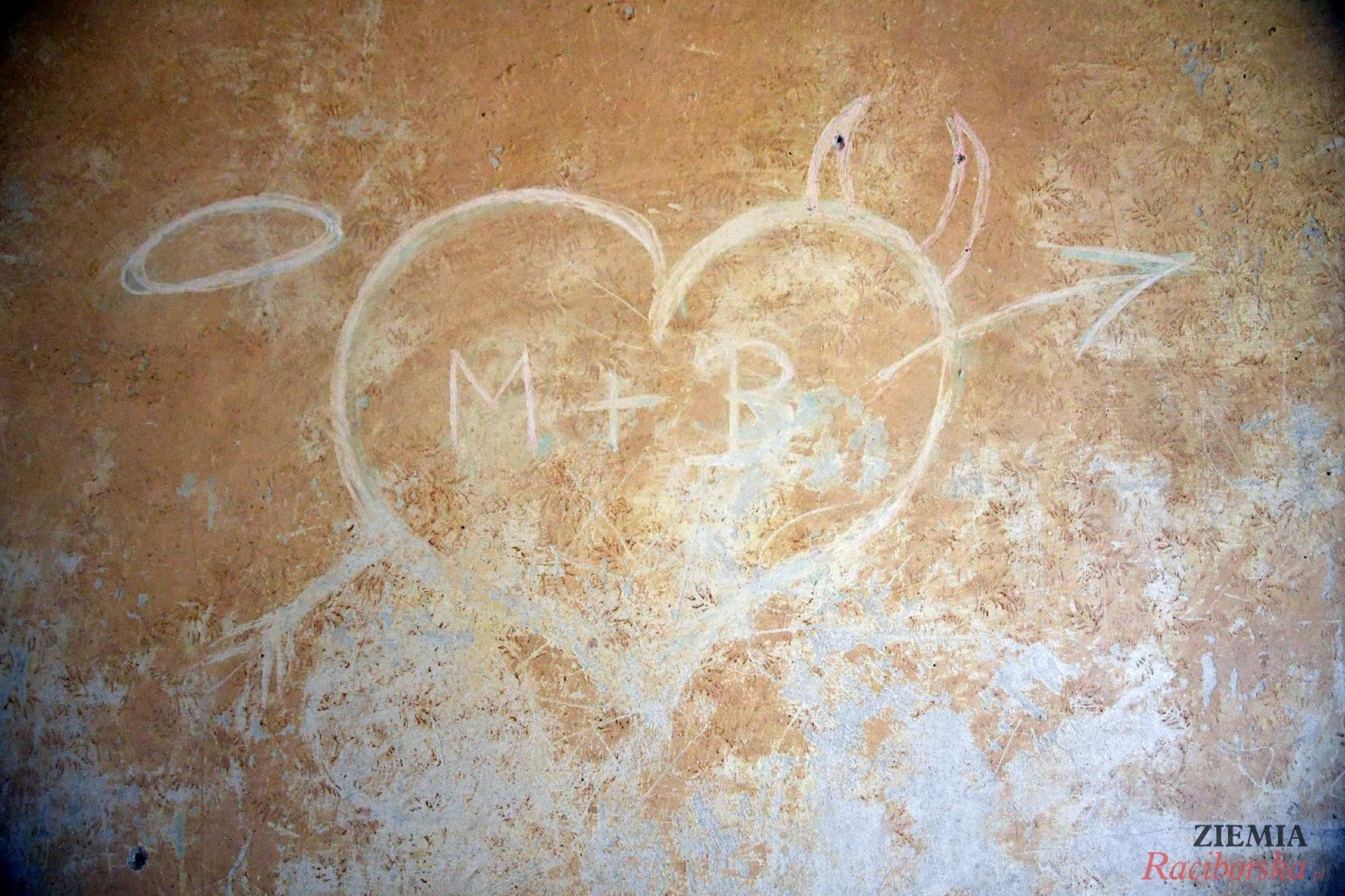 Zdjęcie w galerii na portalu naszraciborz.pl: Pałac w Krowiarkach wciąż skrywa wiele tajemnic [FOTO i WIDEO] wiadomości z regionu