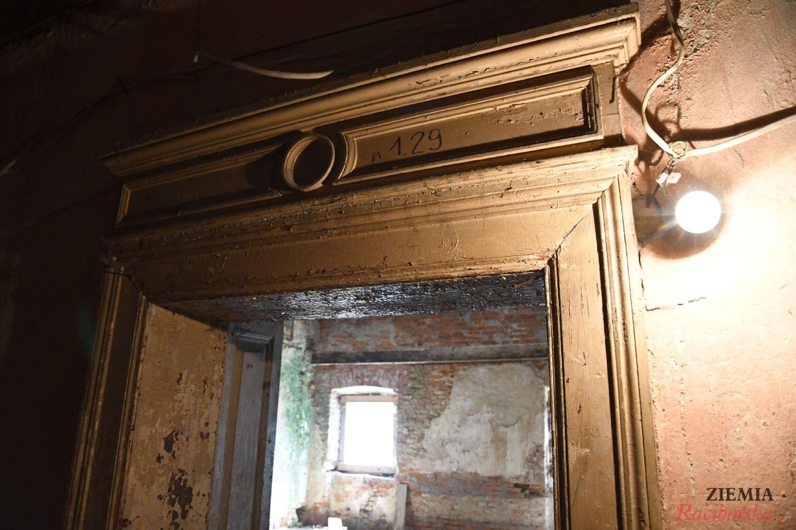 Zdjęcie w galerii na portalu naszraciborz.pl: Pałac w Krowiarkach wciąż skrywa wiele tajemnic [FOTO i WIDEO] wiadomości z regionu