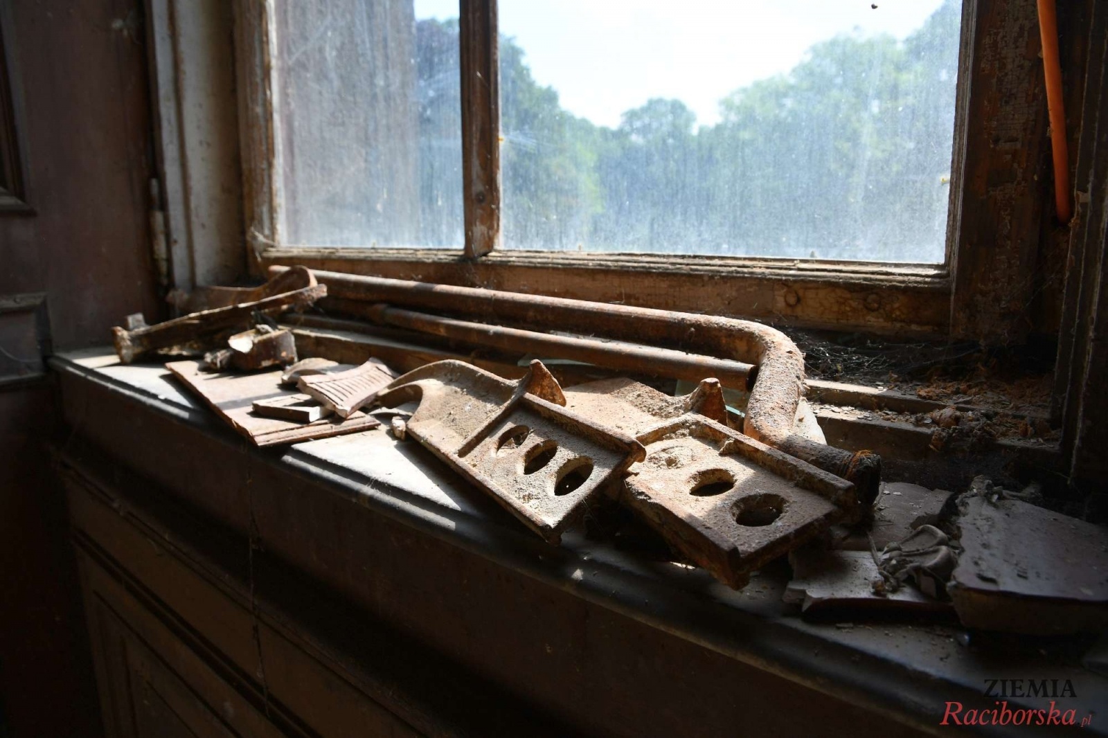 Zdjęcie w galerii na portalu naszraciborz.pl: Pałac w Krowiarkach wciąż skrywa wiele tajemnic [FOTO i WIDEO] wiadomości z regionu