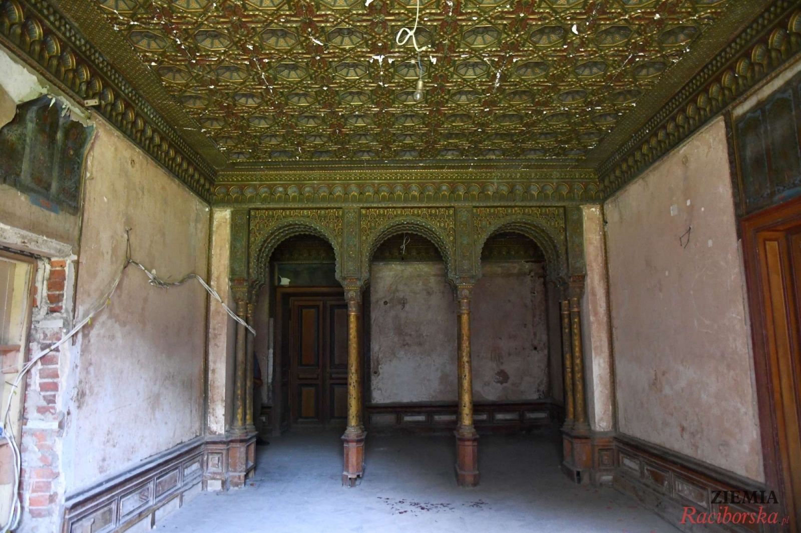 Zdjęcie w galerii na portalu naszraciborz.pl: Pałac w Krowiarkach wciąż skrywa wiele tajemnic [FOTO i WIDEO] wiadomości z regionu