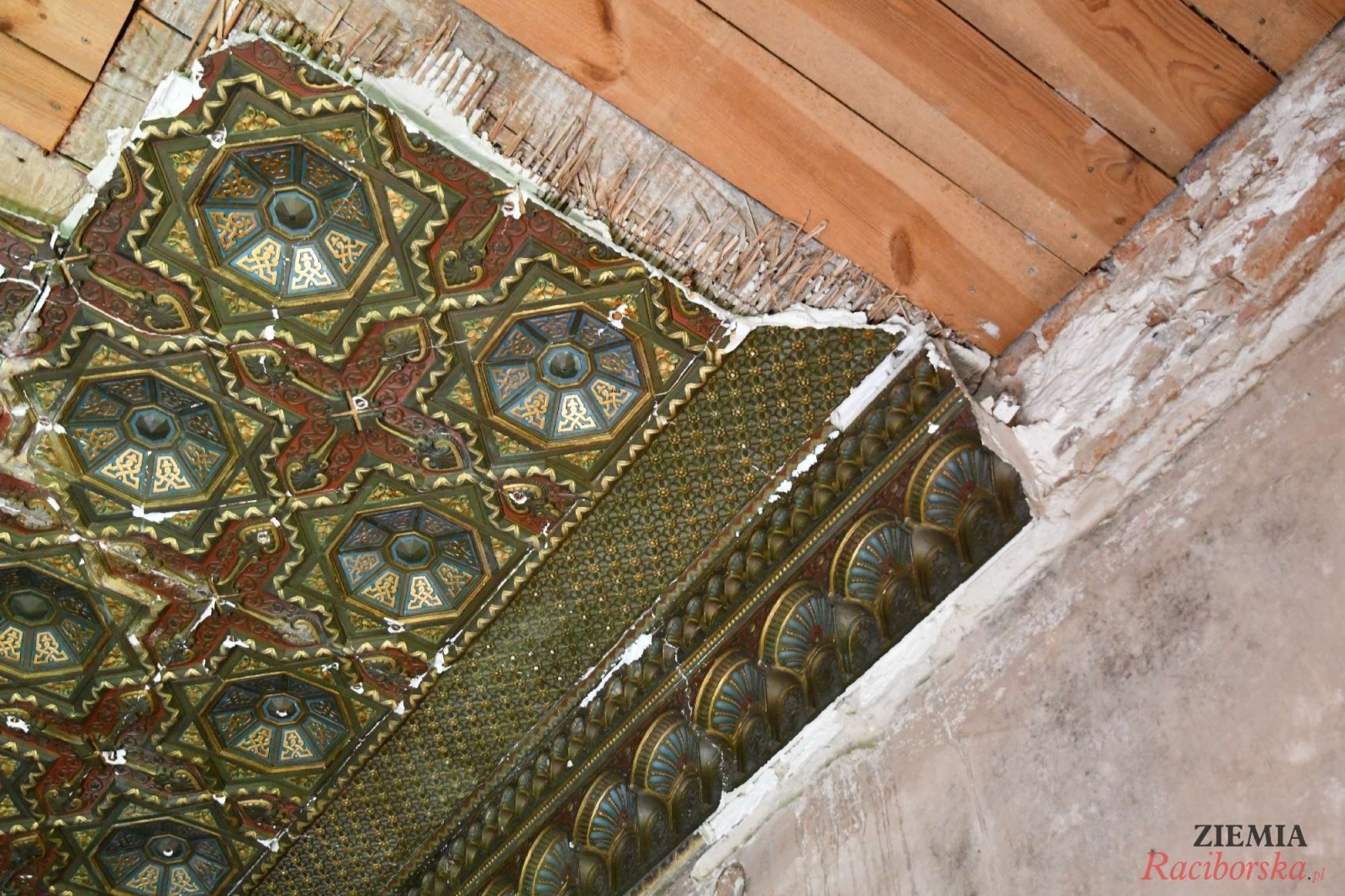 Zdjęcie w galerii na portalu naszraciborz.pl: Pałac w Krowiarkach wciąż skrywa wiele tajemnic [FOTO i WIDEO] wiadomości z regionu