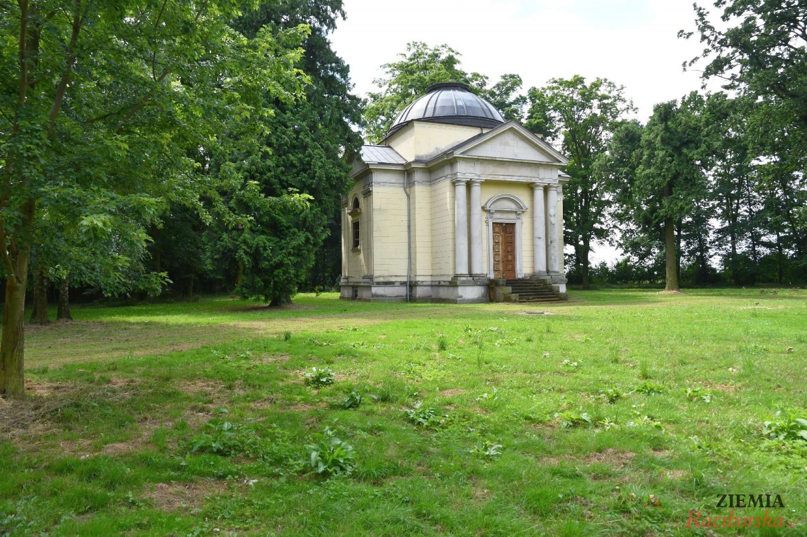 Zdjęcie w galerii na portalu naszraciborz.pl: Pałac w Krowiarkach wciąż skrywa wiele tajemnic [FOTO i WIDEO] wiadomości z regionu