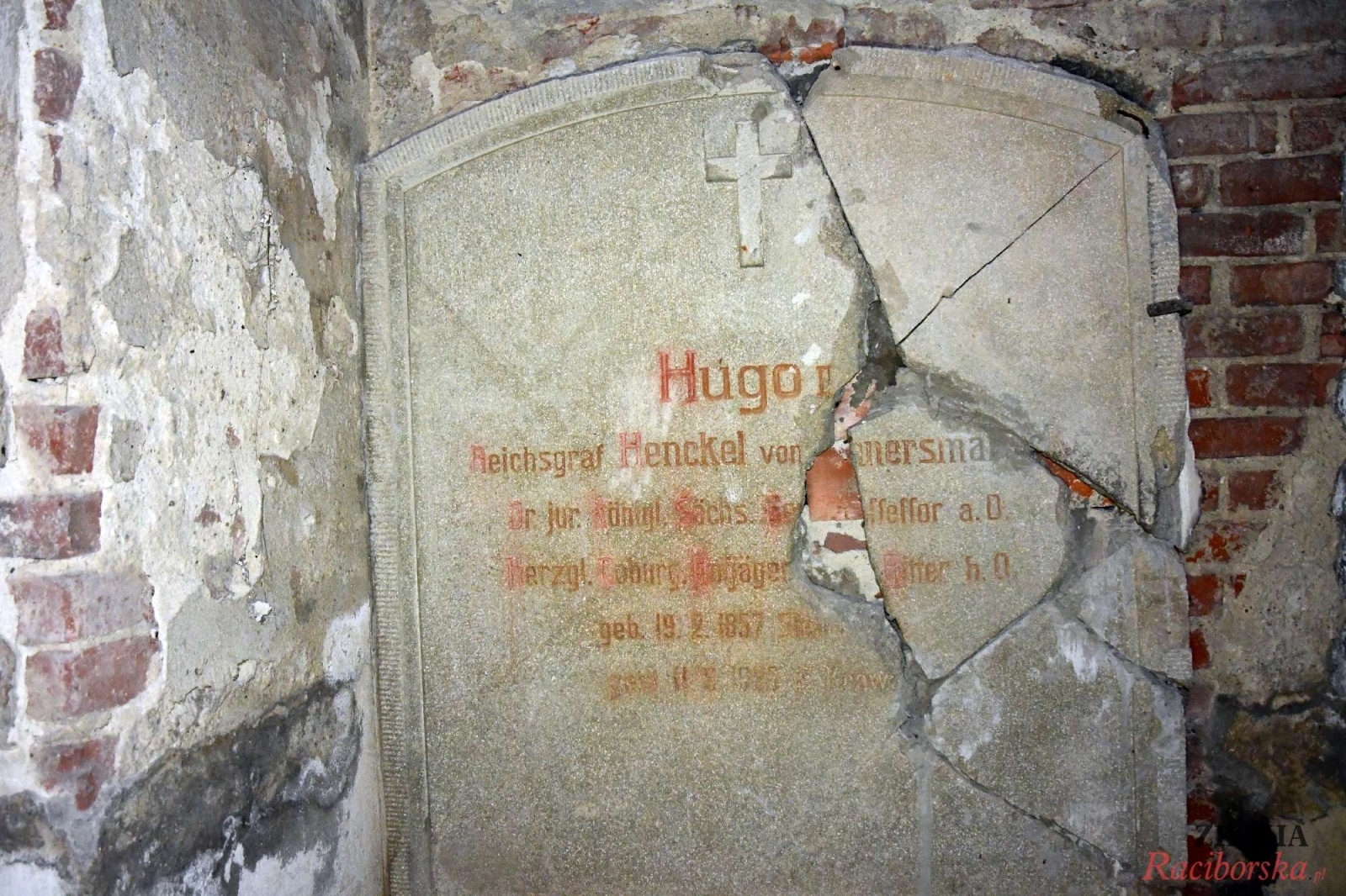 Zdjęcie w galerii na portalu naszraciborz.pl: Pałac w Krowiarkach wciąż skrywa wiele tajemnic [FOTO i WIDEO] wiadomości z regionu