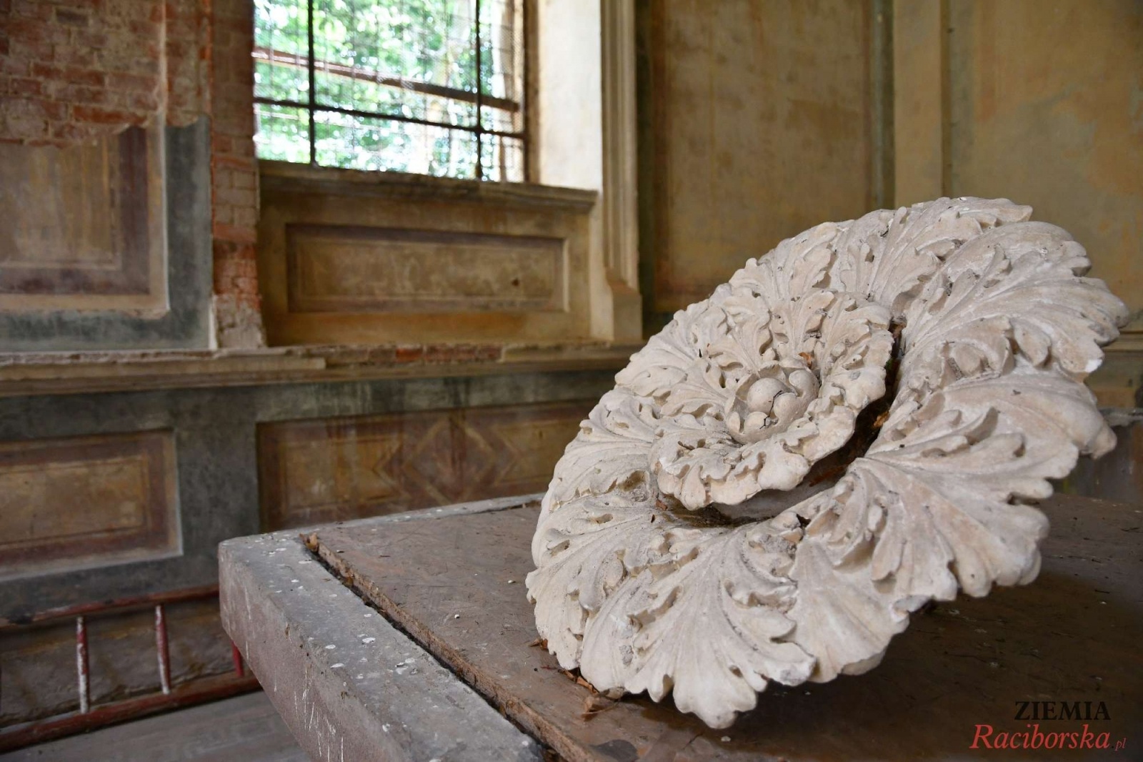 Zdjęcie w galerii na portalu naszraciborz.pl: Pałac w Krowiarkach wciąż skrywa wiele tajemnic [FOTO i WIDEO] wiadomości z regionu