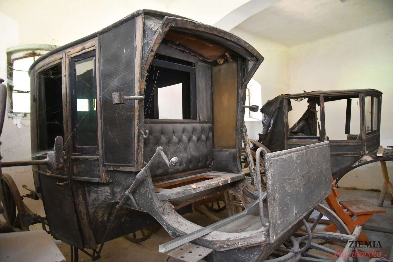 Zdjęcie w galerii na portalu naszraciborz.pl: Pałac w Krowiarkach wciąż skrywa wiele tajemnic [FOTO i WIDEO] wiadomości z regionu