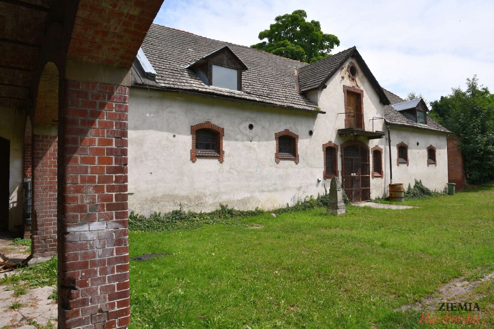 Zdjęcie w galerii na portalu naszraciborz.pl: Pałac w Krowiarkach wciąż skrywa wiele tajemnic [FOTO i WIDEO] wiadomości z regionu
