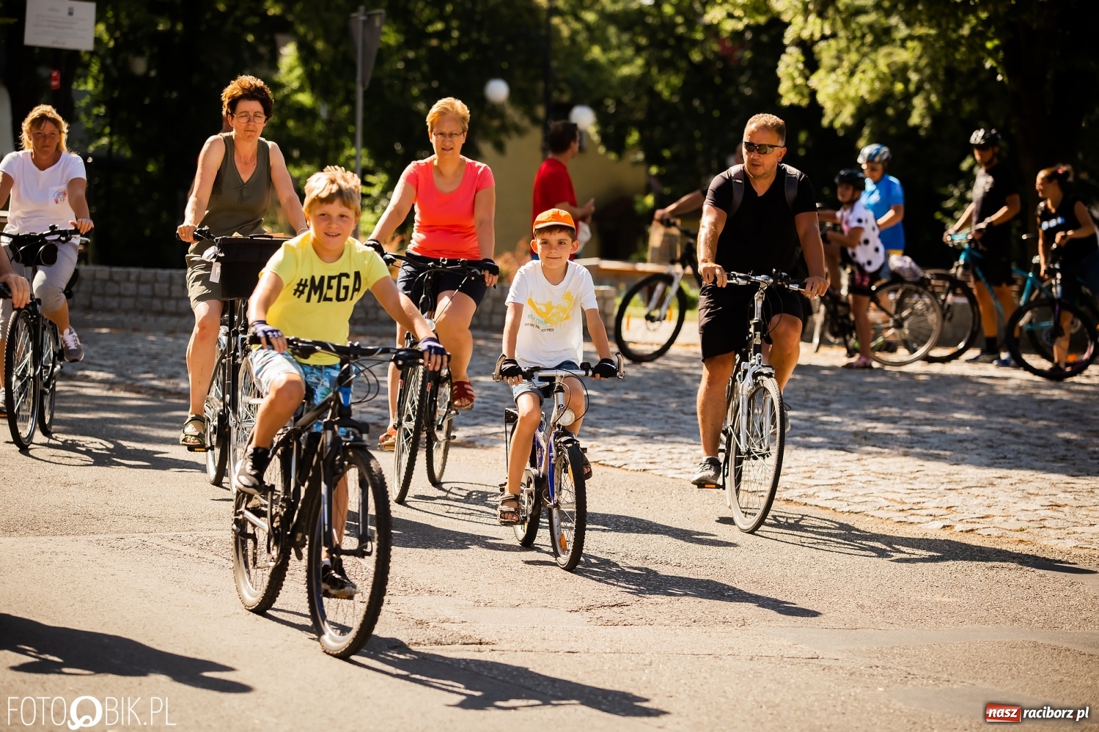 Zdjęcie w galerii na portalu naszraciborz.pl: Mieszkańcy Krzanowic i ich goście wrócili na rowerowy szlak wiadomości z regionu