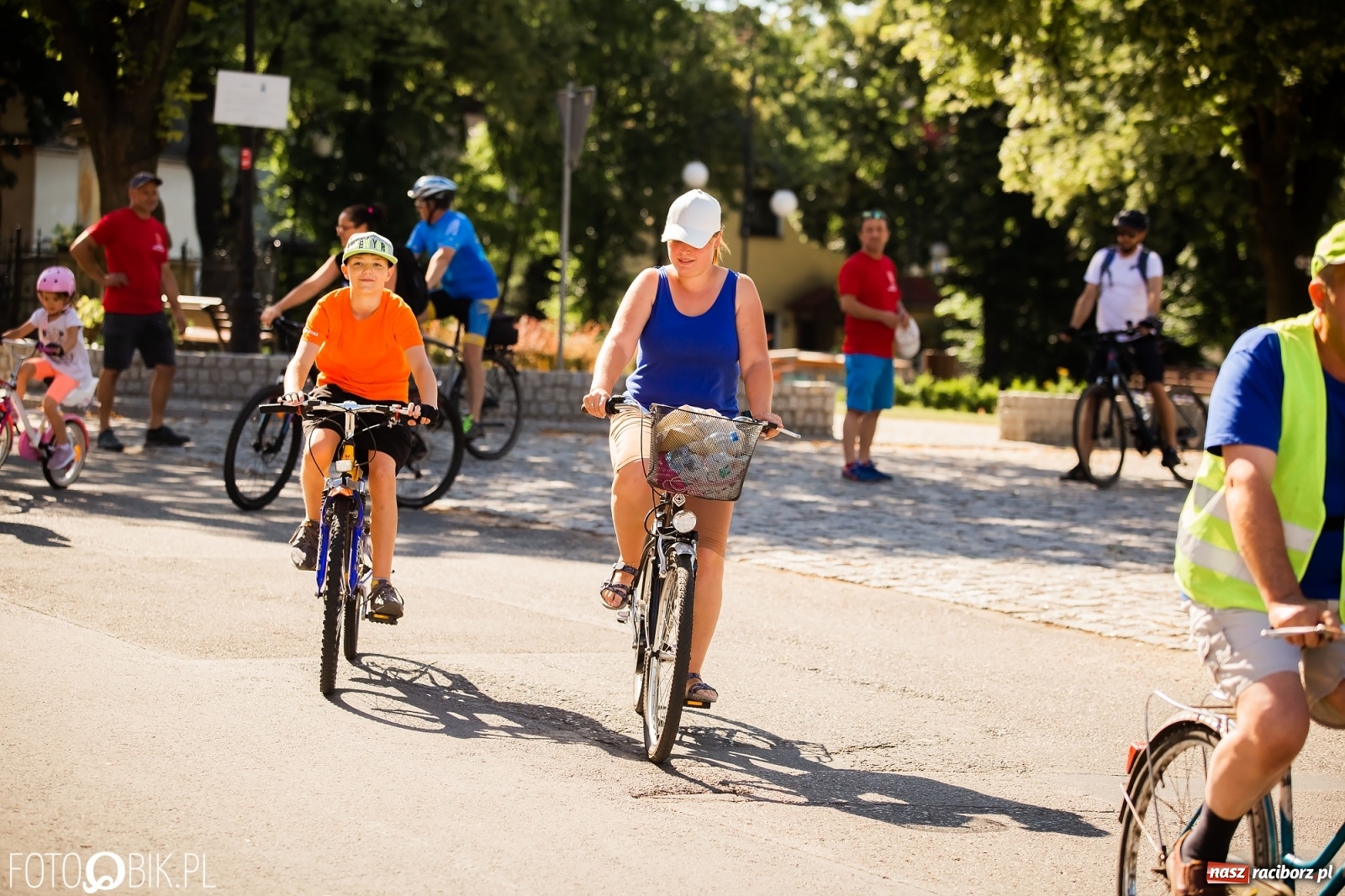 Zdjęcie w galerii na portalu naszraciborz.pl: Mieszkańcy Krzanowic i ich goście wrócili na rowerowy szlak wiadomości z regionu