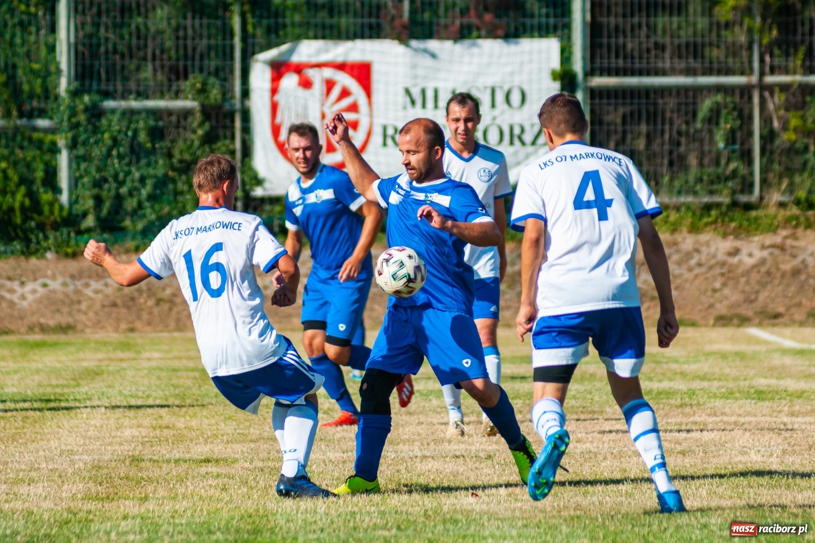Zdjęcie w galerii na portalu naszraciborz.pl: B klasa. Wysokie zwycięstwo Markowic na zakończenie sezonu [FOTO] wiadomości z regionu