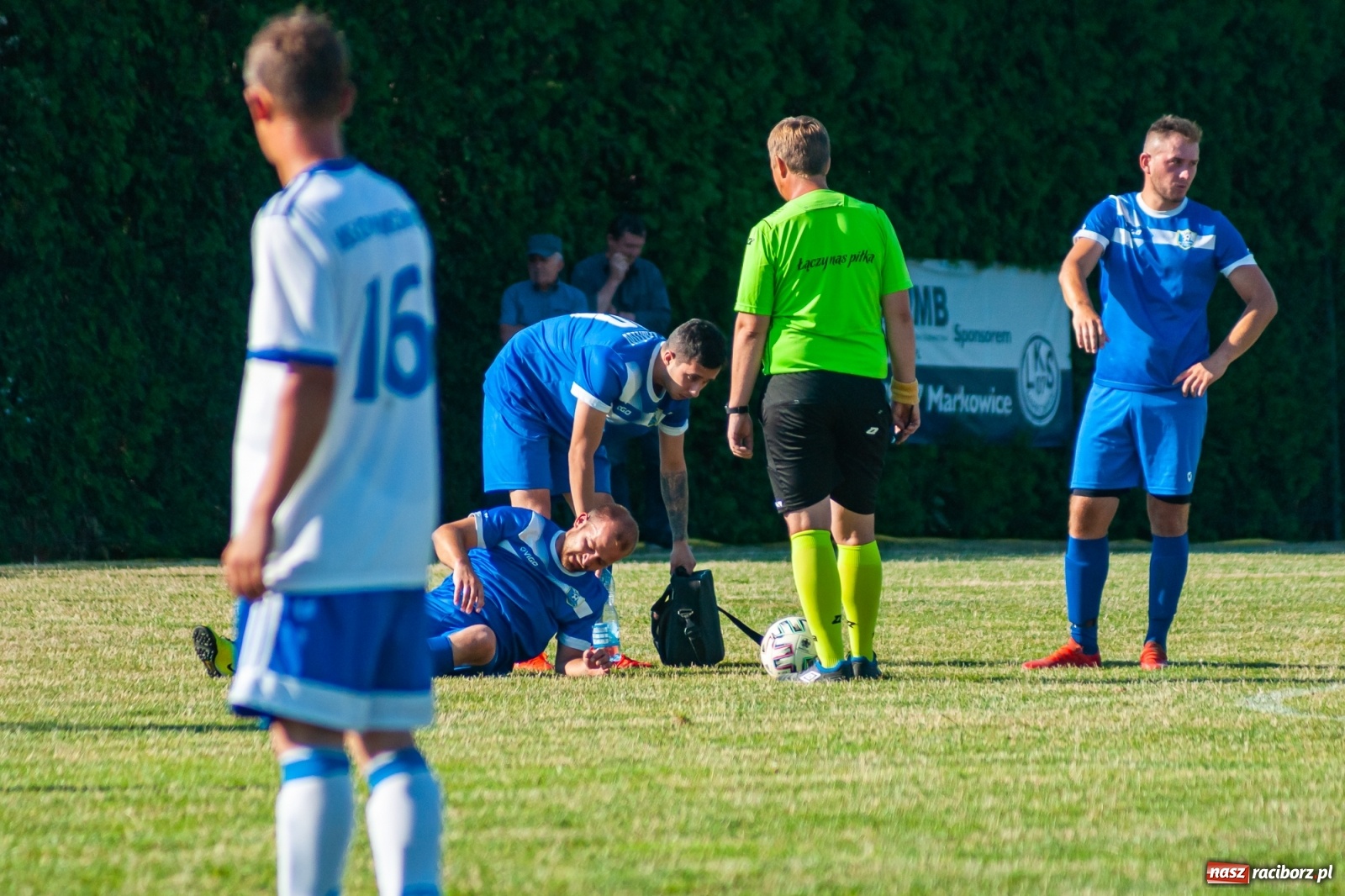Zdjęcie w galerii na portalu naszraciborz.pl: B klasa. Wysokie zwycięstwo Markowic na zakończenie sezonu [FOTO] wiadomości z regionu