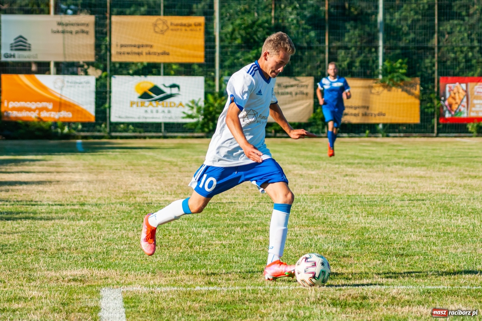 Zdjęcie w galerii na portalu naszraciborz.pl: B klasa. Wysokie zwycięstwo Markowic na zakończenie sezonu [FOTO] wiadomości z regionu