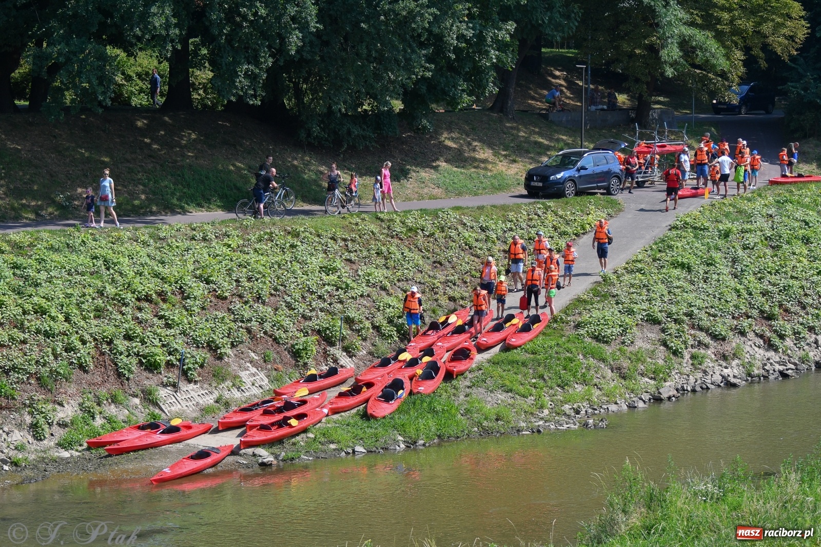 Zdjęcie w galerii na portalu naszraciborz.pl: Na te atrakcje OSiR-u nie brakuje chętnych wiadomości z regionu