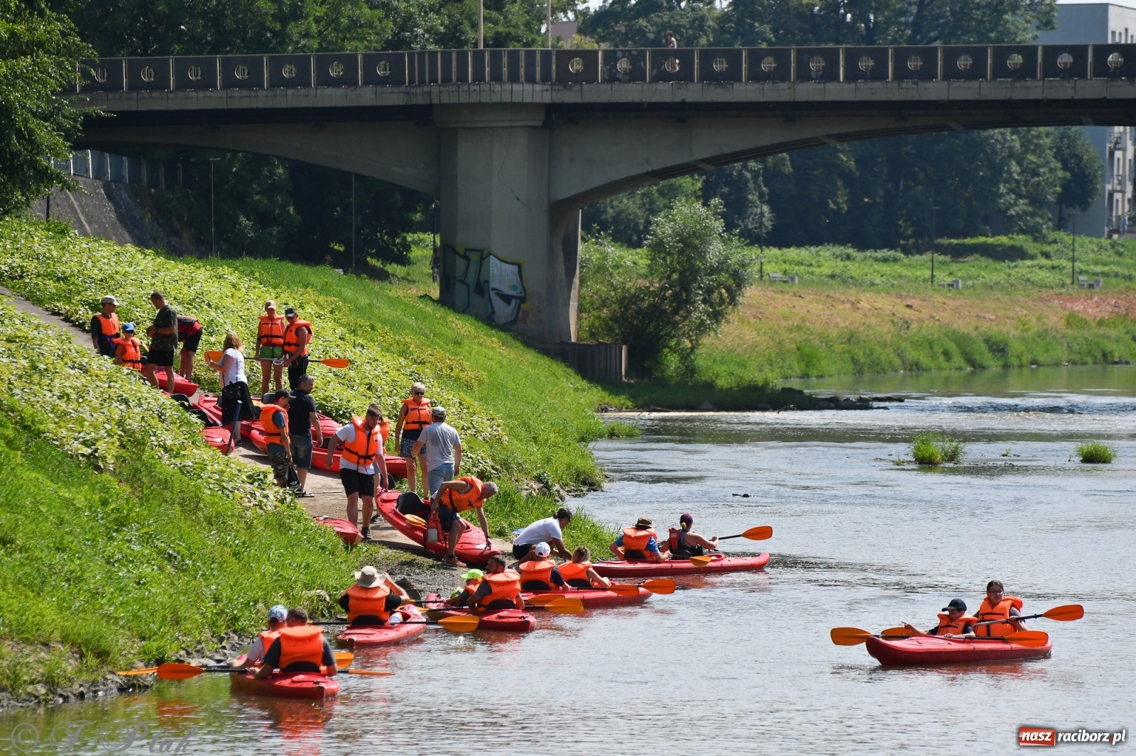 Zdjęcie w galerii na portalu naszraciborz.pl: Na te atrakcje OSiR-u nie brakuje chętnych wiadomości z regionu