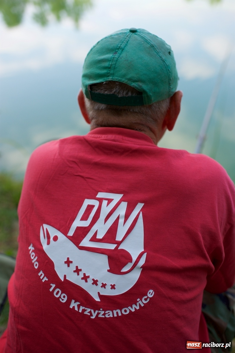 Zdjęcie w galerii na portalu naszraciborz.pl: Teresa Śmietana i Waldemar Filip z Pucharem Wójta wiadomości z regionu