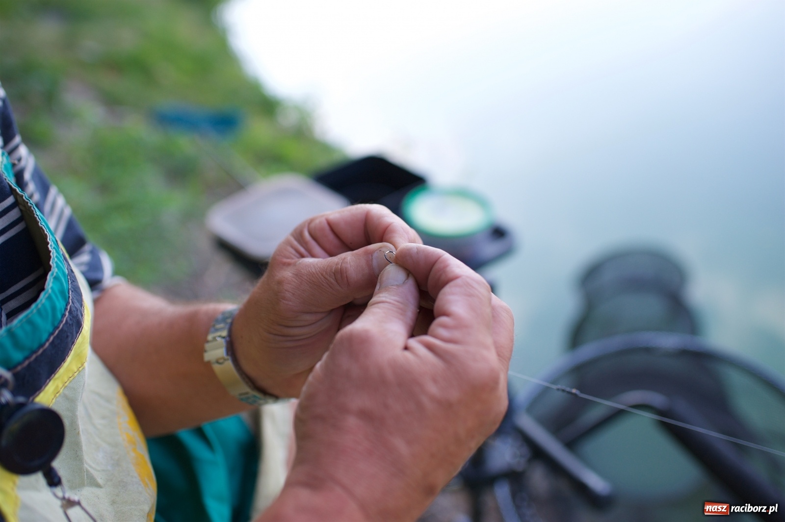 Zdjęcie w galerii na portalu naszraciborz.pl: Teresa Śmietana i Waldemar Filip z Pucharem Wójta wiadomości z regionu