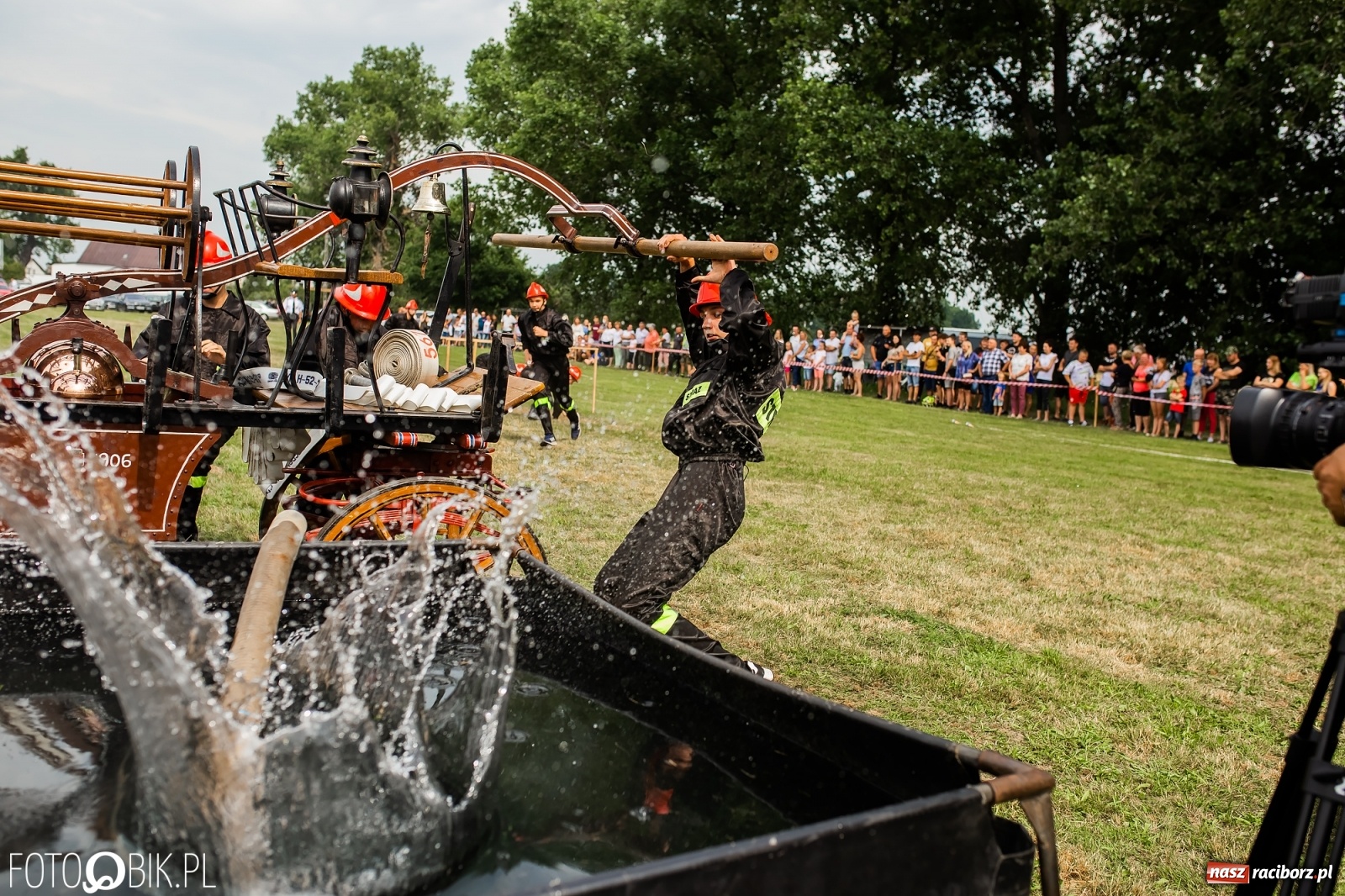 Zdjęcie w galerii na portalu naszraciborz.pl: Zabełków najlepszy w zawodach sikawek konnych w Bieńkowicach wiadomości z regionu