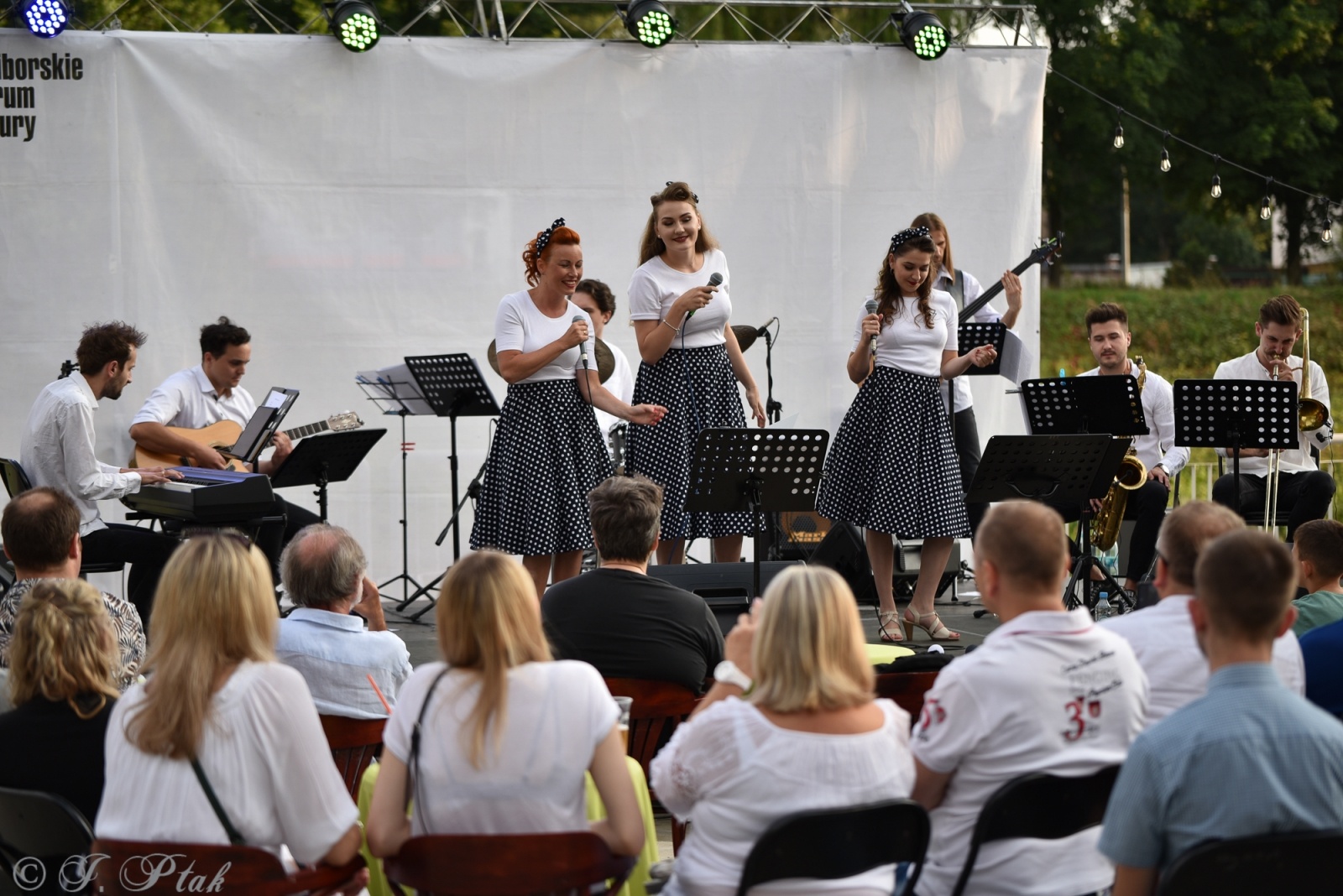 Zdjęcie w galerii na portalu naszraciborz.pl: Jazzowy power na bulwarach nad Odrą wiadomości z regionu