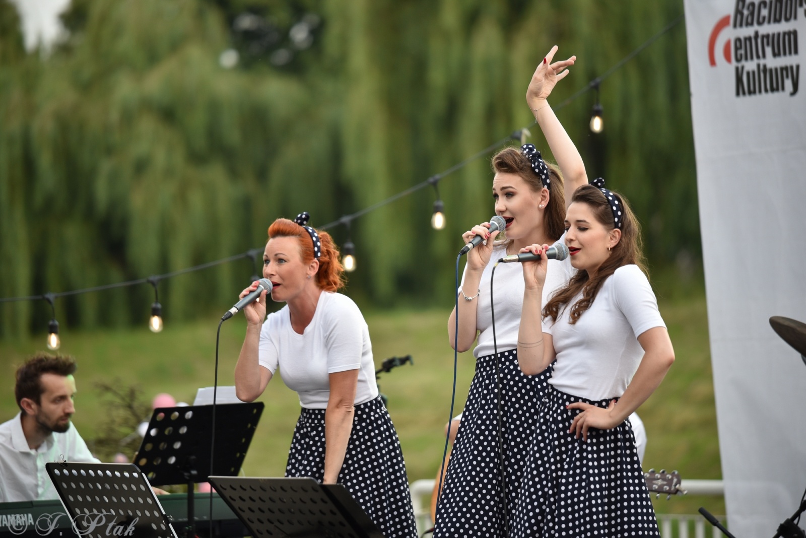 Zdjęcie w galerii na portalu naszraciborz.pl: Jazzowy power na bulwarach nad Odrą wiadomości z regionu