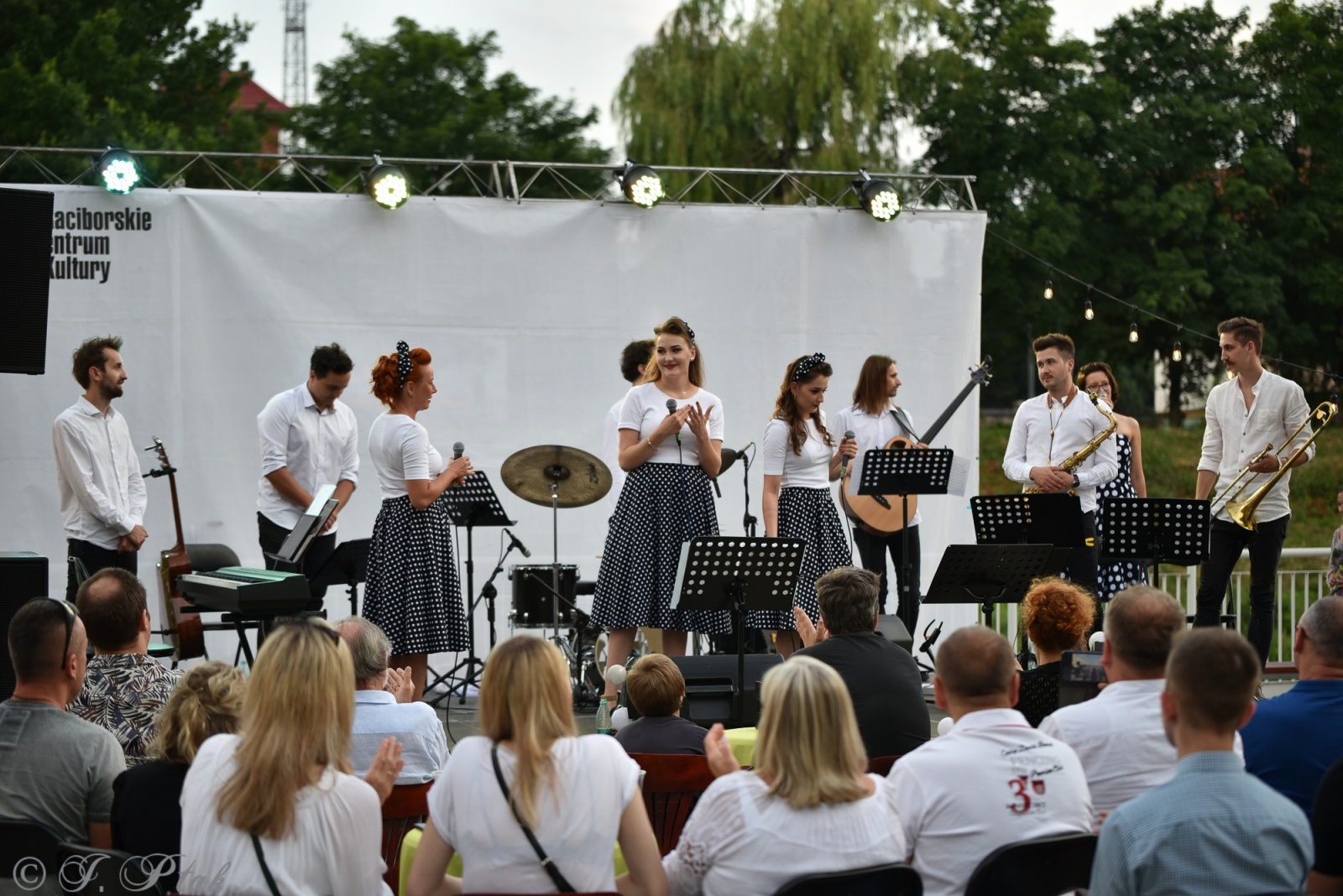 Zdjęcie w galerii na portalu naszraciborz.pl: Jazzowy power na bulwarach nad Odrą wiadomości z regionu