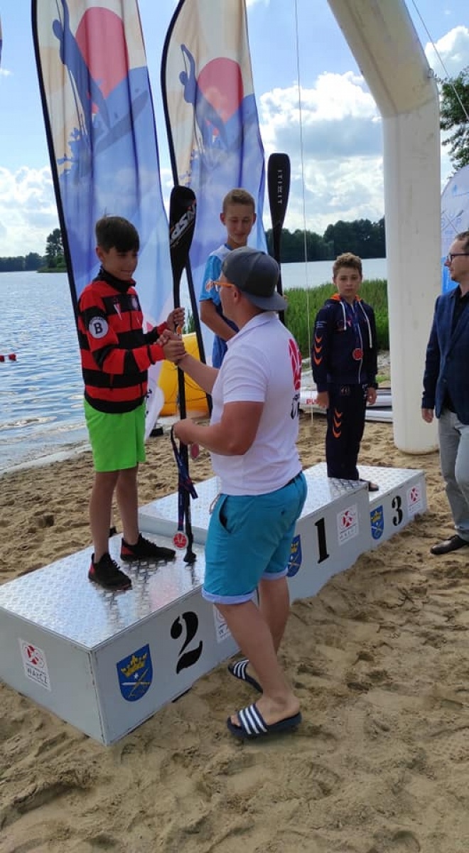 Zdjęcie w galerii na portalu naszraciborz.pl: Sukcesy zawodników Towarzystwa Wioślarskiego na Wałcz Sup Race [FOTO] wiadomości z regionu