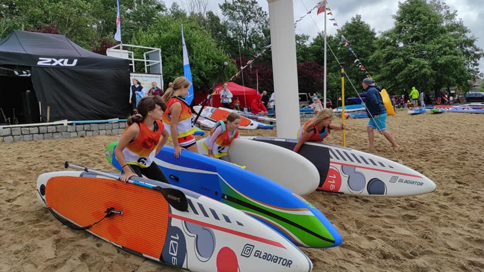 Zdjęcie w galerii na portalu naszraciborz.pl: Sukcesy zawodników Towarzystwa Wioślarskiego na Wałcz Sup Race [FOTO] wiadomości z regionu