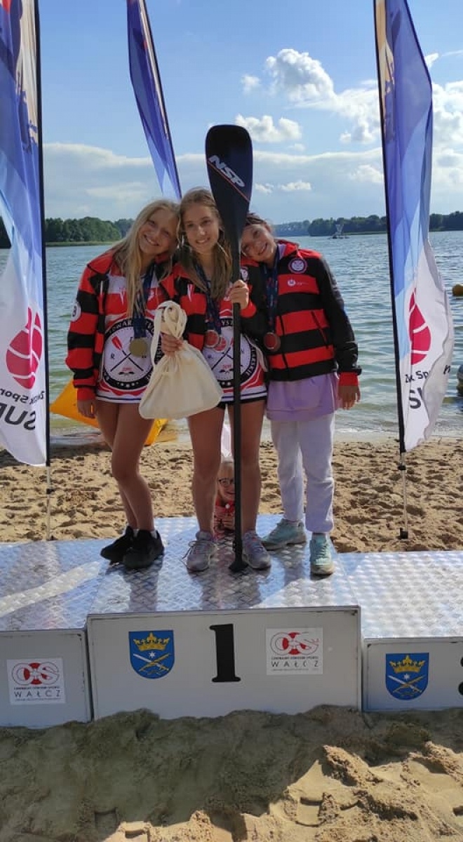 Zdjęcie w galerii na portalu naszraciborz.pl: Sukcesy zawodników Towarzystwa Wioślarskiego na Wałcz Sup Race [FOTO] wiadomości z regionu