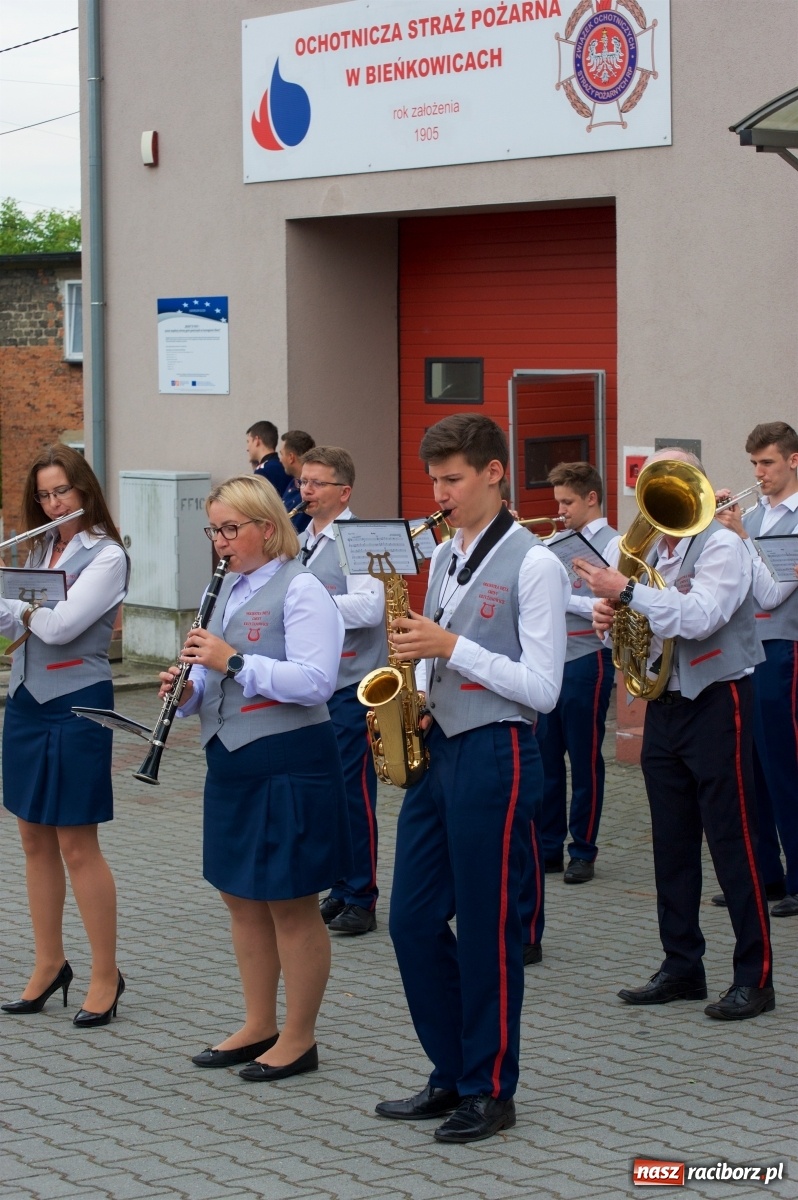 Zdjęcie w galerii na portalu naszraciborz.pl: Tak po strażacku bawiły się wczoraj Bieńkowice [FOTO] wiadomości z regionu