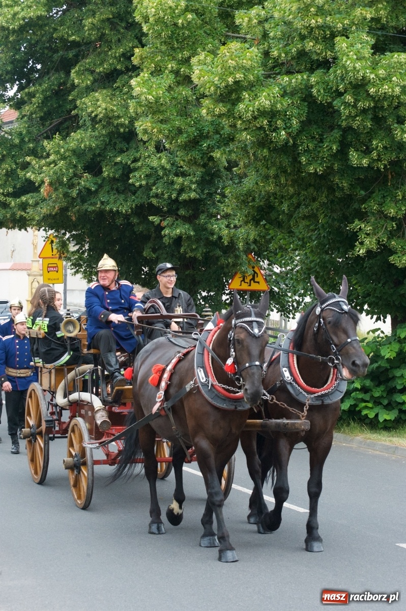 Zdjęcie w galerii na portalu naszraciborz.pl: Tak po strażacku bawiły się wczoraj Bieńkowice [FOTO] wiadomości z regionu