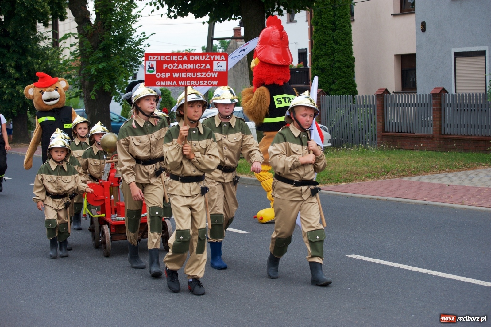 Zdjęcie w galerii na portalu naszraciborz.pl: Tak po strażacku bawiły się wczoraj Bieńkowice [FOTO] wiadomości z regionu