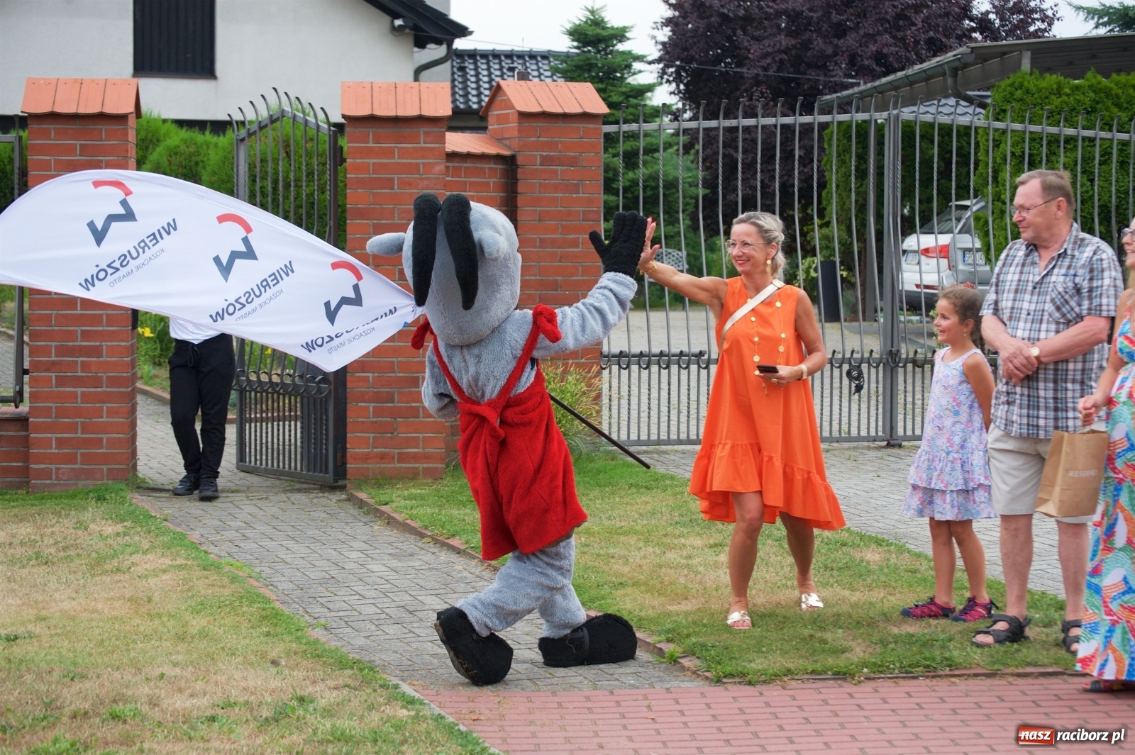 Zdjęcie w galerii na portalu naszraciborz.pl: Tak po strażacku bawiły się wczoraj Bieńkowice [FOTO] wiadomości z regionu