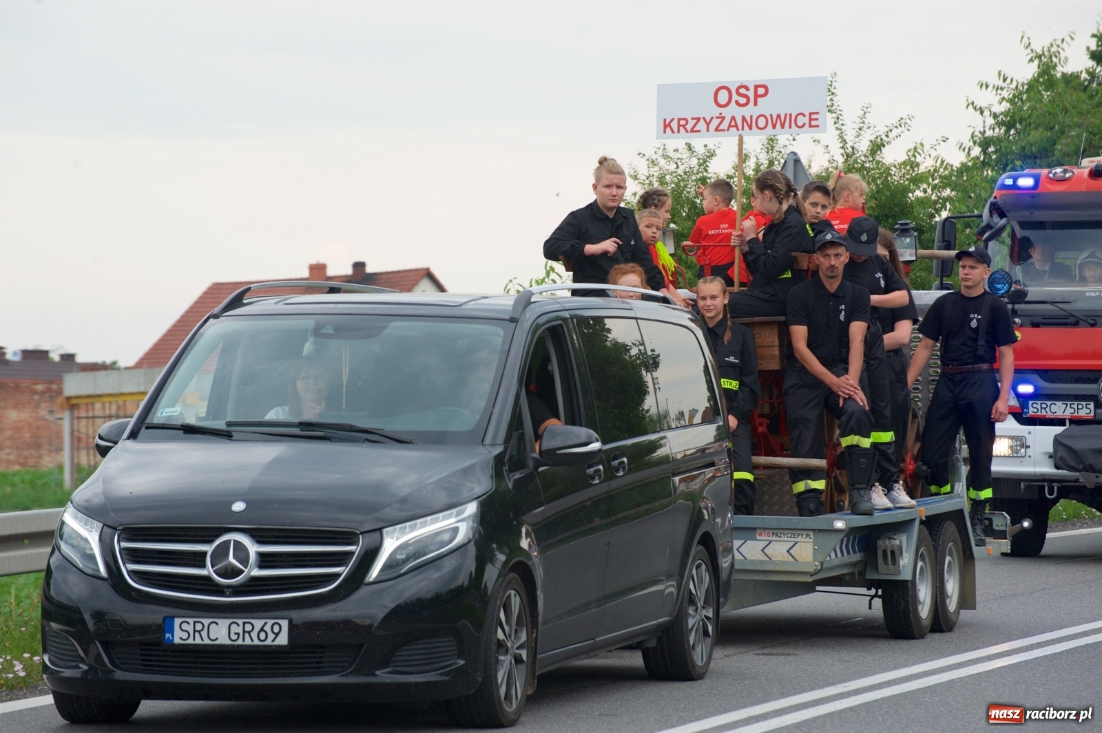 Zdjęcie w galerii na portalu naszraciborz.pl: Tak po strażacku bawiły się wczoraj Bieńkowice [FOTO] wiadomości z regionu