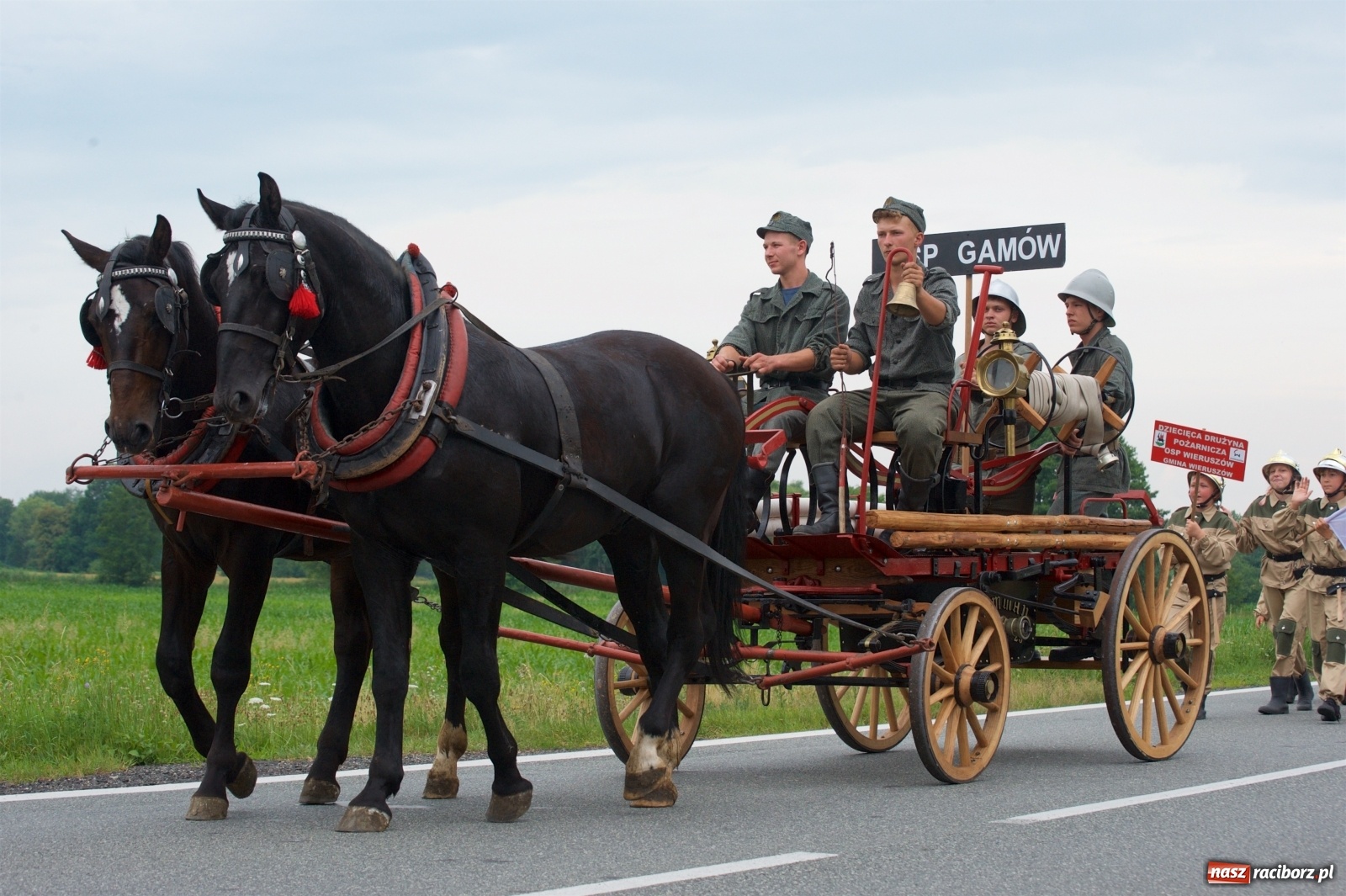 Zdjęcie w galerii na portalu naszraciborz.pl: Tak po strażacku bawiły się wczoraj Bieńkowice [FOTO] wiadomości z regionu