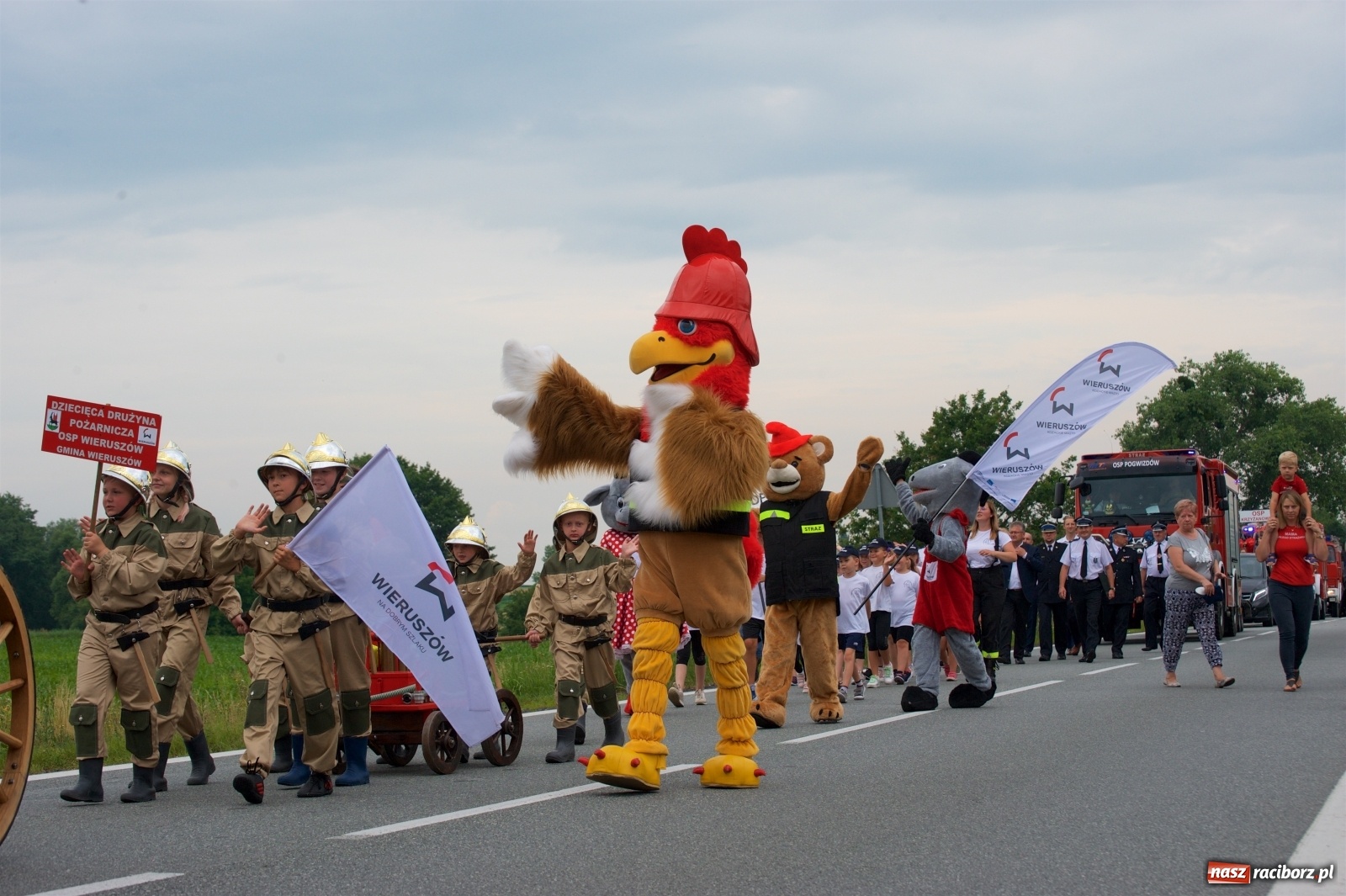 Zdjęcie w galerii na portalu naszraciborz.pl: Tak po strażacku bawiły się wczoraj Bieńkowice [FOTO] wiadomości z regionu