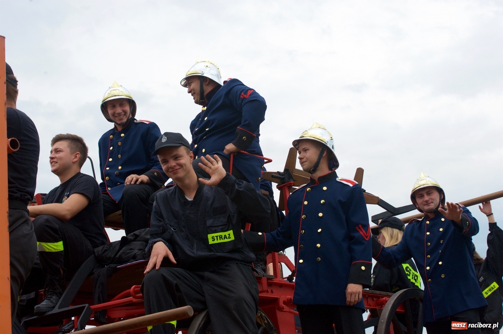 Zdjęcie w galerii na portalu naszraciborz.pl: Tak po strażacku bawiły się wczoraj Bieńkowice [FOTO] wiadomości z regionu