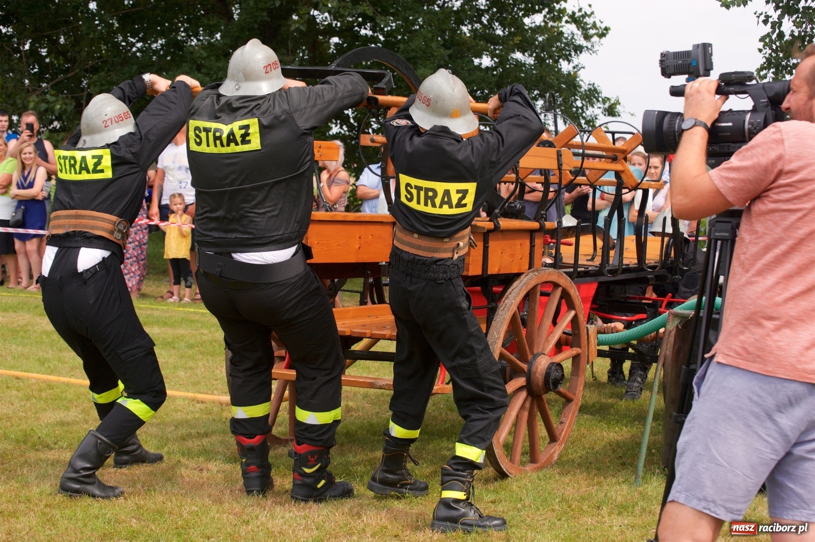 Zdjęcie w galerii na portalu naszraciborz.pl: Tak po strażacku bawiły się wczoraj Bieńkowice [FOTO] wiadomości z regionu
