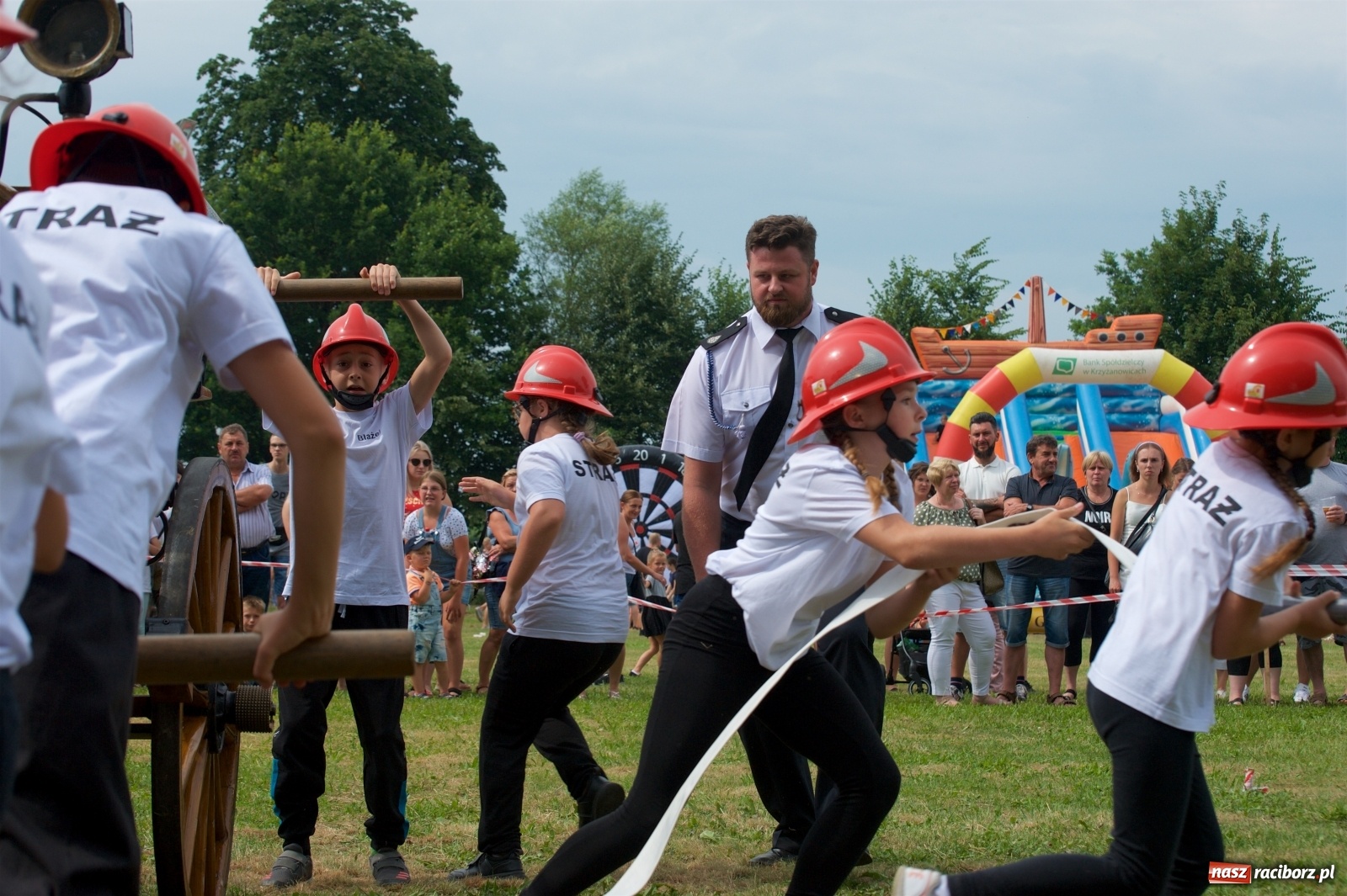 Zdjęcie w galerii na portalu naszraciborz.pl: Tak po strażacku bawiły się wczoraj Bieńkowice [FOTO] wiadomości z regionu