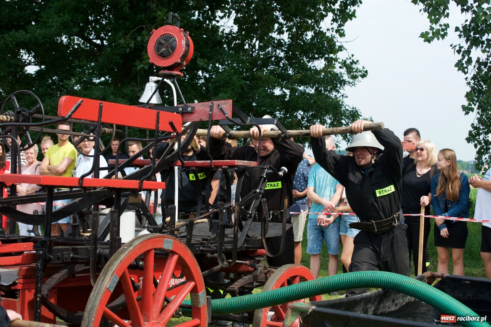 Zdjęcie w galerii na portalu naszraciborz.pl: Tak po strażacku bawiły się wczoraj Bieńkowice [FOTO] wiadomości z regionu