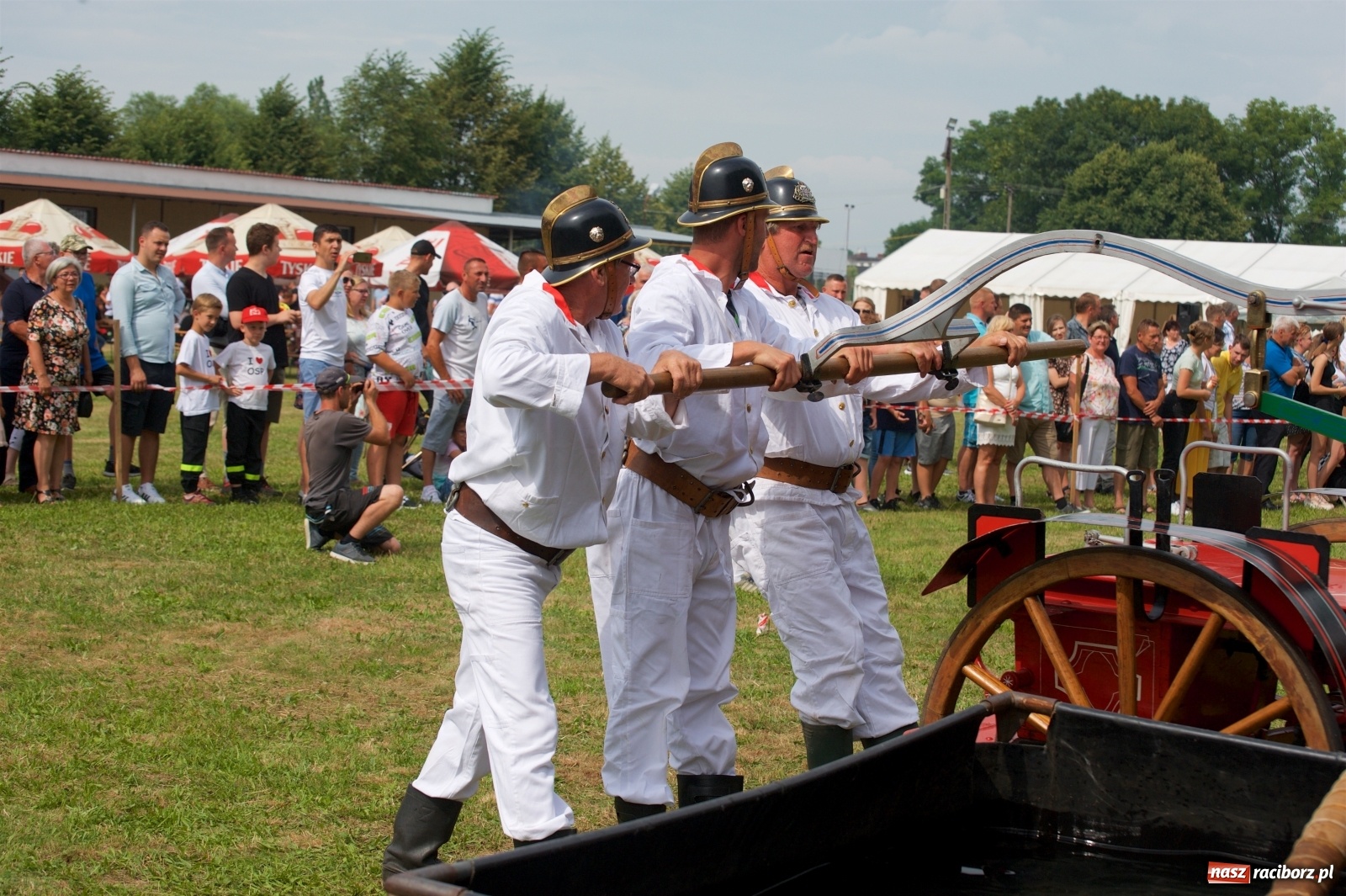 Zdjęcie w galerii na portalu naszraciborz.pl: Tak po strażacku bawiły się wczoraj Bieńkowice [FOTO] wiadomości z regionu