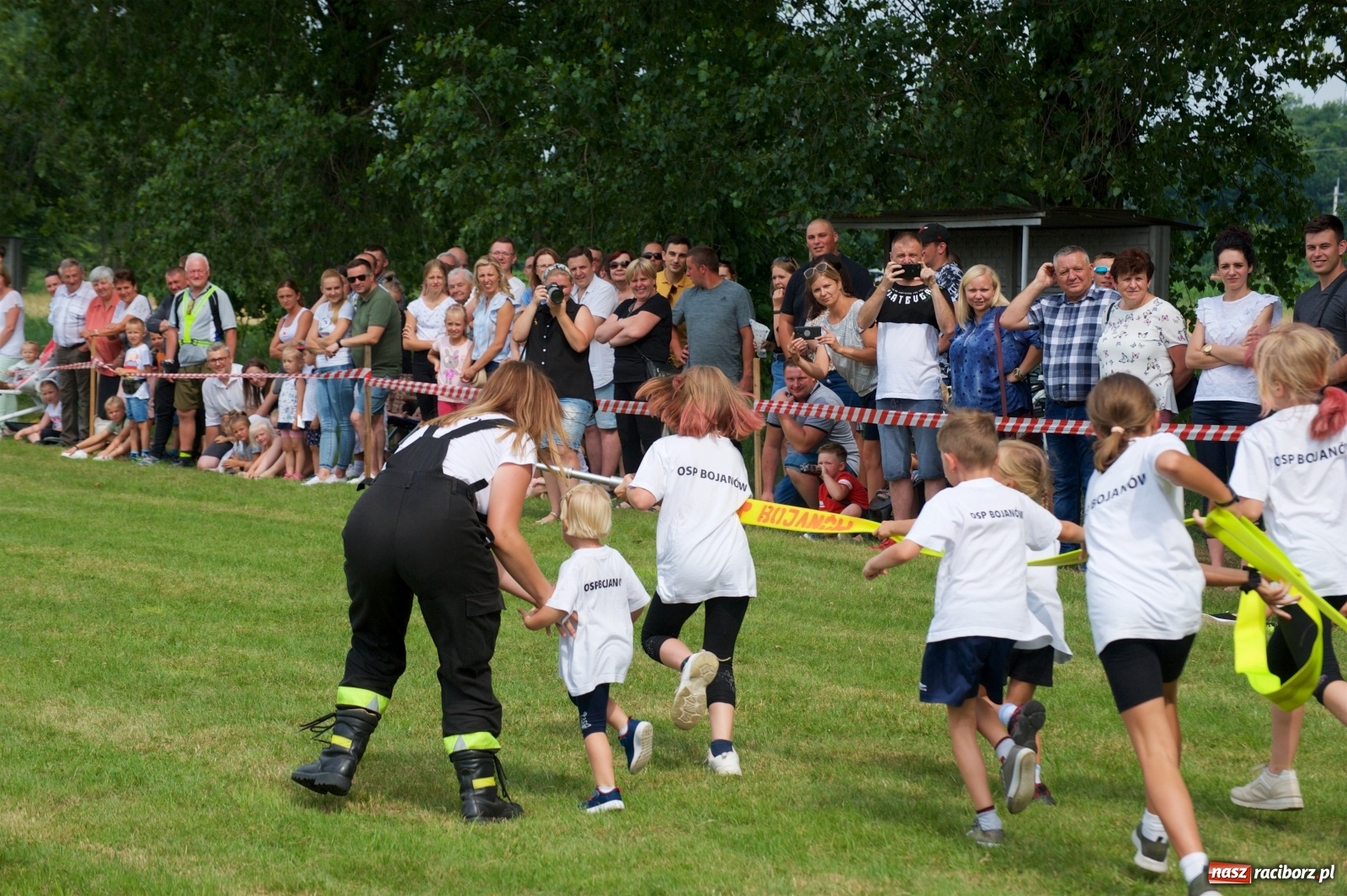 Zdjęcie w galerii na portalu naszraciborz.pl: Tak po strażacku bawiły się wczoraj Bieńkowice [FOTO] wiadomości z regionu