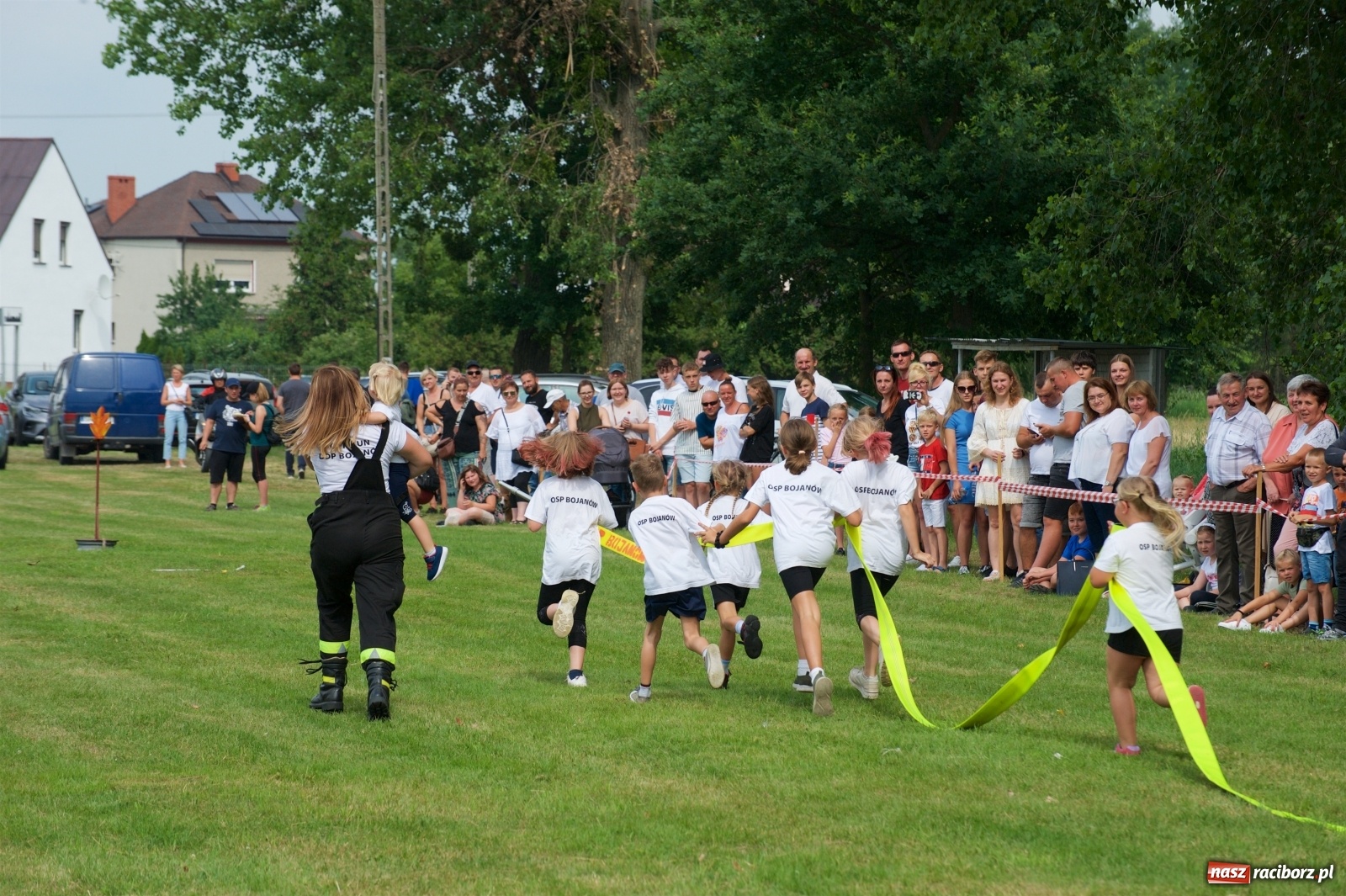 Zdjęcie w galerii na portalu naszraciborz.pl: Tak po strażacku bawiły się wczoraj Bieńkowice [FOTO] wiadomości z regionu
