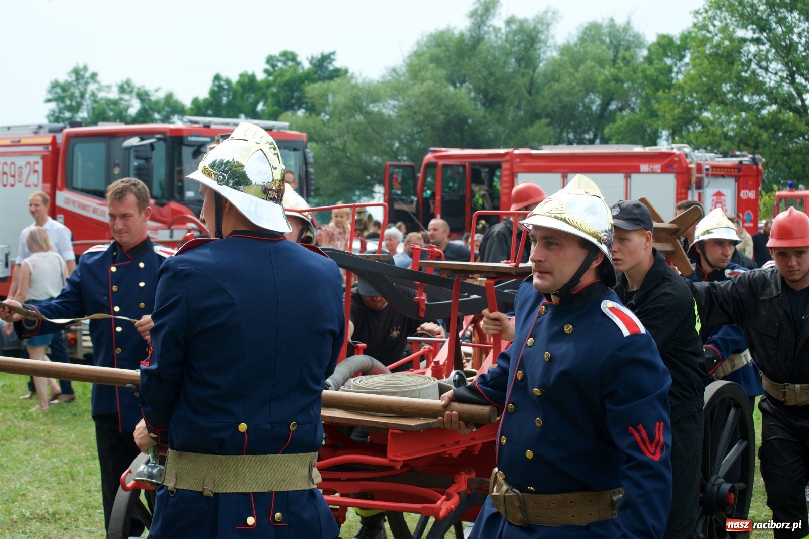 Zdjęcie w galerii na portalu naszraciborz.pl: Tak po strażacku bawiły się wczoraj Bieńkowice [FOTO] wiadomości z regionu