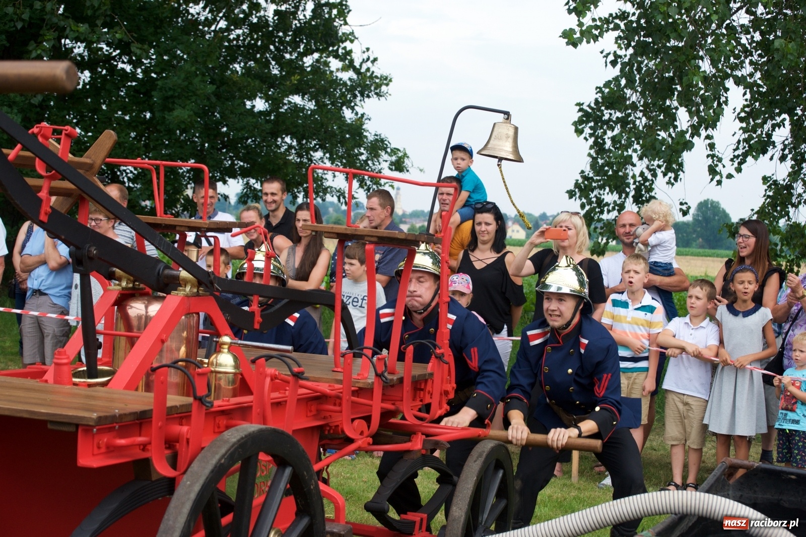 Zdjęcie w galerii na portalu naszraciborz.pl: Tak po strażacku bawiły się wczoraj Bieńkowice [FOTO] wiadomości z regionu