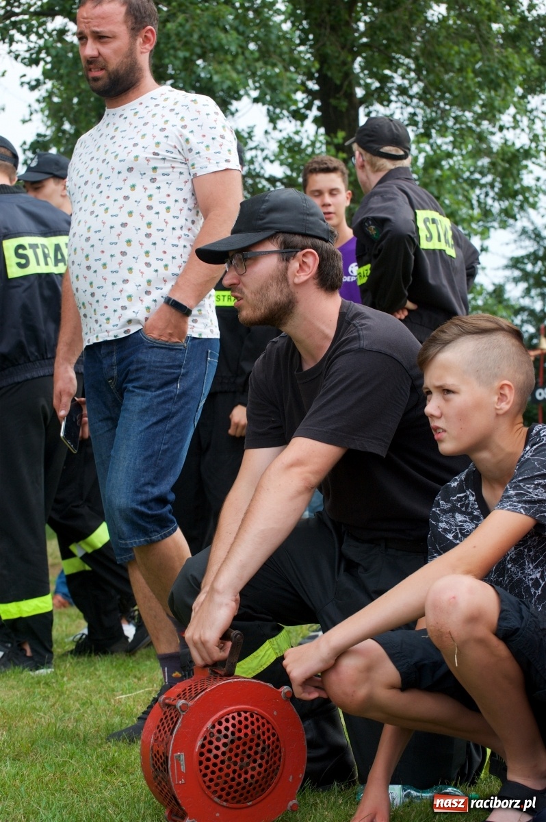 Zdjęcie w galerii na portalu naszraciborz.pl: Tak po strażacku bawiły się wczoraj Bieńkowice [FOTO] wiadomości z regionu