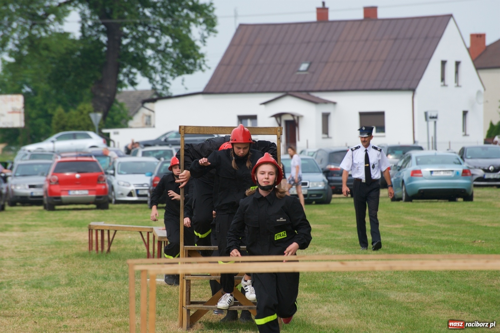 Zdjęcie w galerii na portalu naszraciborz.pl: Tak po strażacku bawiły się wczoraj Bieńkowice [FOTO] wiadomości z regionu