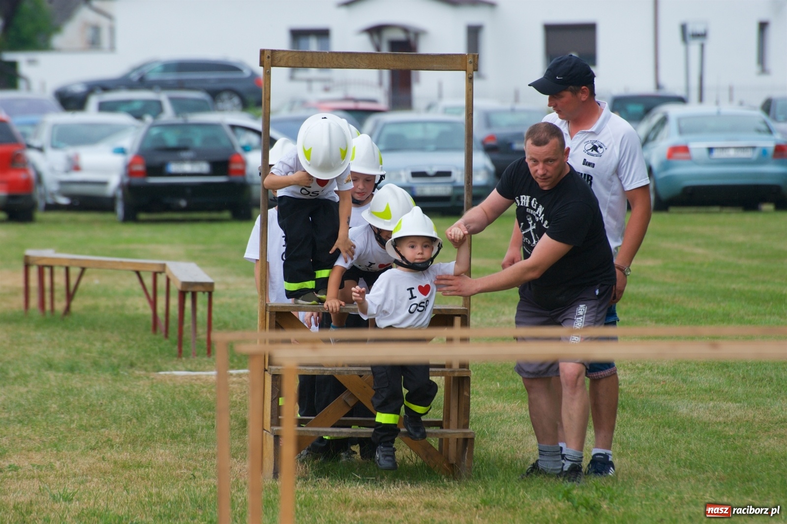 Zdjęcie w galerii na portalu naszraciborz.pl: Tak po strażacku bawiły się wczoraj Bieńkowice [FOTO] wiadomości z regionu