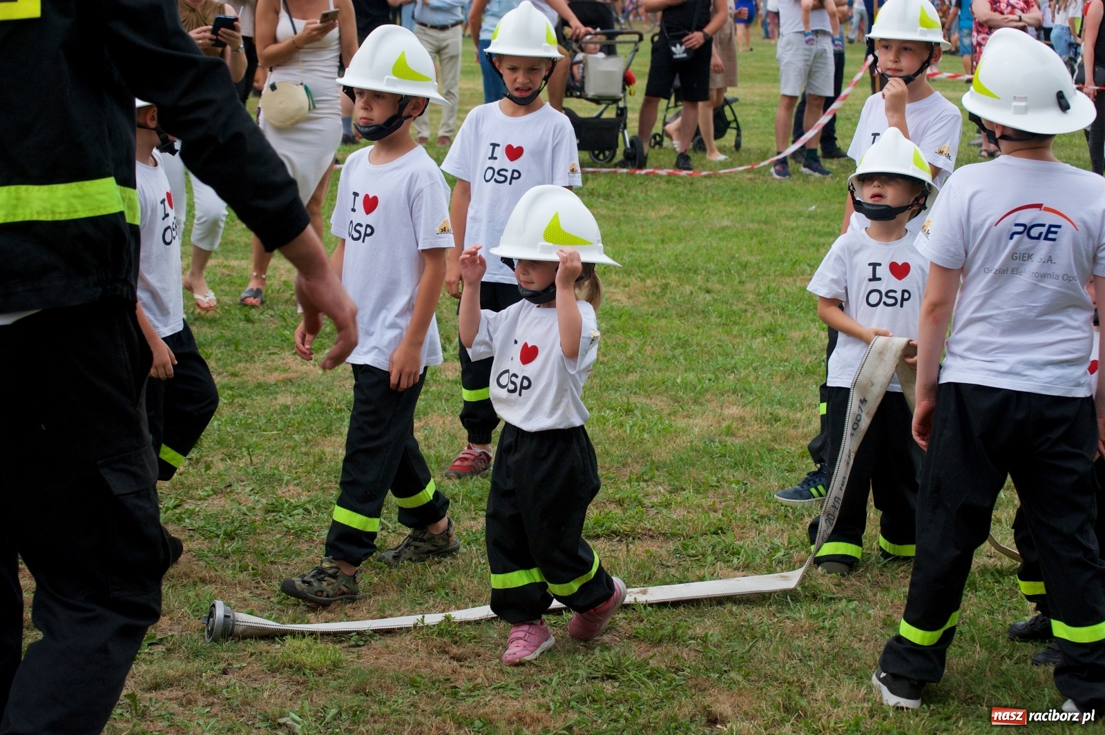 Zdjęcie w galerii na portalu naszraciborz.pl: Tak po strażacku bawiły się wczoraj Bieńkowice [FOTO] wiadomości z regionu
