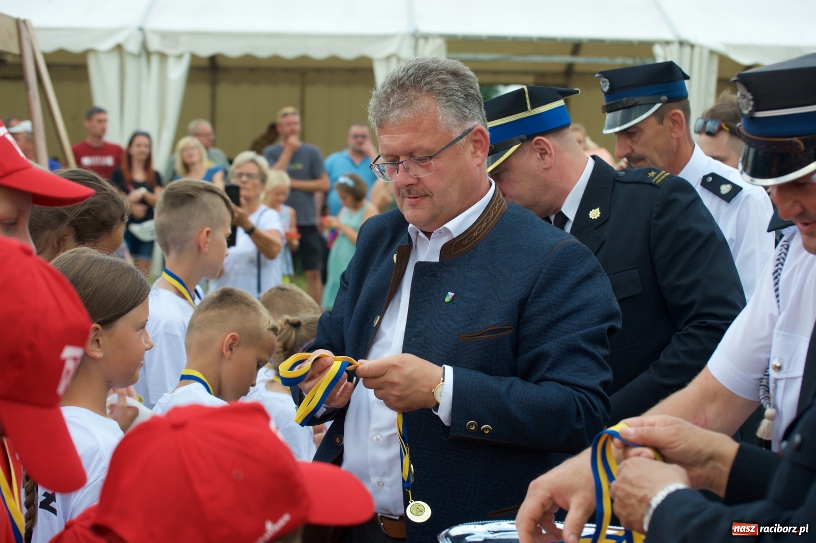 Zdjęcie w galerii na portalu naszraciborz.pl: Tak po strażacku bawiły się wczoraj Bieńkowice [FOTO] wiadomości z regionu