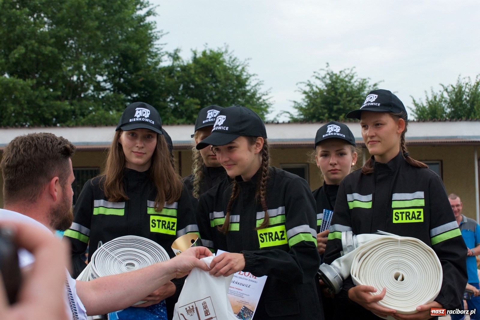 Zdjęcie w galerii na portalu naszraciborz.pl: Tak po strażacku bawiły się wczoraj Bieńkowice [FOTO] wiadomości z regionu