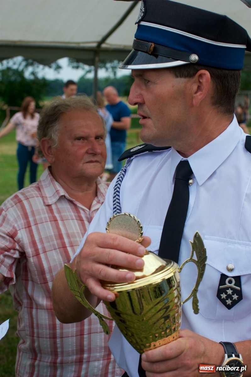 Zdjęcie w galerii na portalu naszraciborz.pl: Tak po strażacku bawiły się wczoraj Bieńkowice [FOTO] wiadomości z regionu
