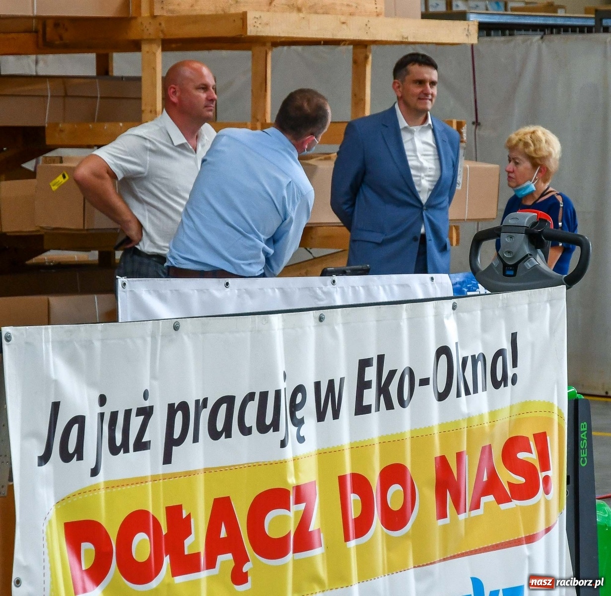 Zdjęcie w galerii na portalu naszraciborz.pl: Premier Mateusz Morawiecki odwiedził Eko-Okna. Mówił też o Rafako [WIDEO] wiadomości z regionu